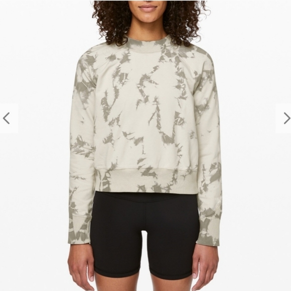 lululemon athletica Tops - Lululemon Ready To Roll Crew Sweatshirt Size 4